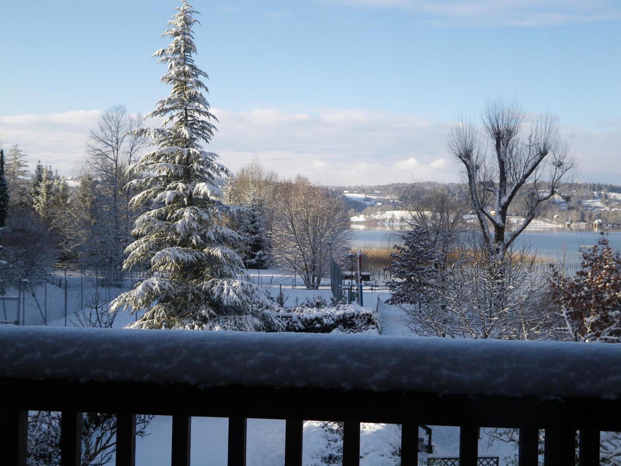 Hotel Les Sirenes Lepin-le-Lac Esterno foto