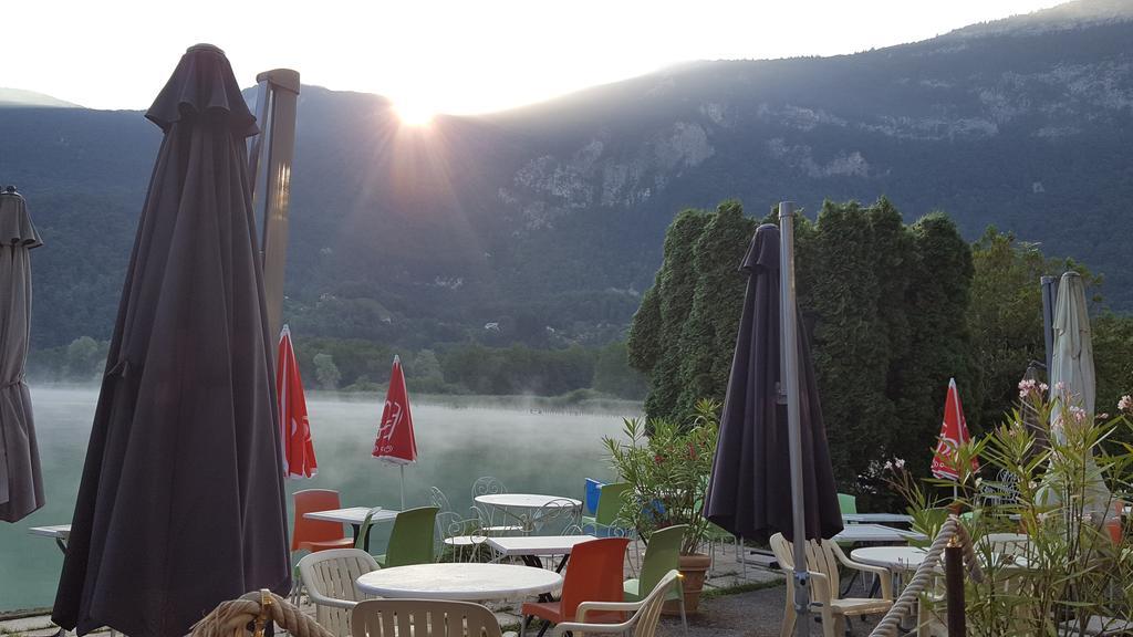 Hotel Les Sirenes Lepin-le-Lac Esterno foto